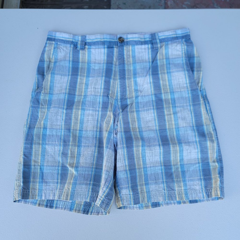 Columbia Blue Plaid Chino Shorts flat front 4 pocket Mens Size 36